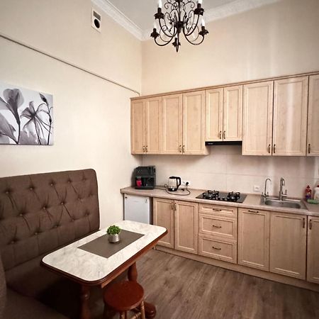 Apartamenty Kulisha 25 Lviv Kültér fotó