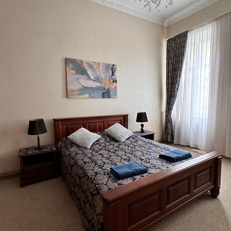 Apartamenty Kulisha 25 Lviv Kültér fotó