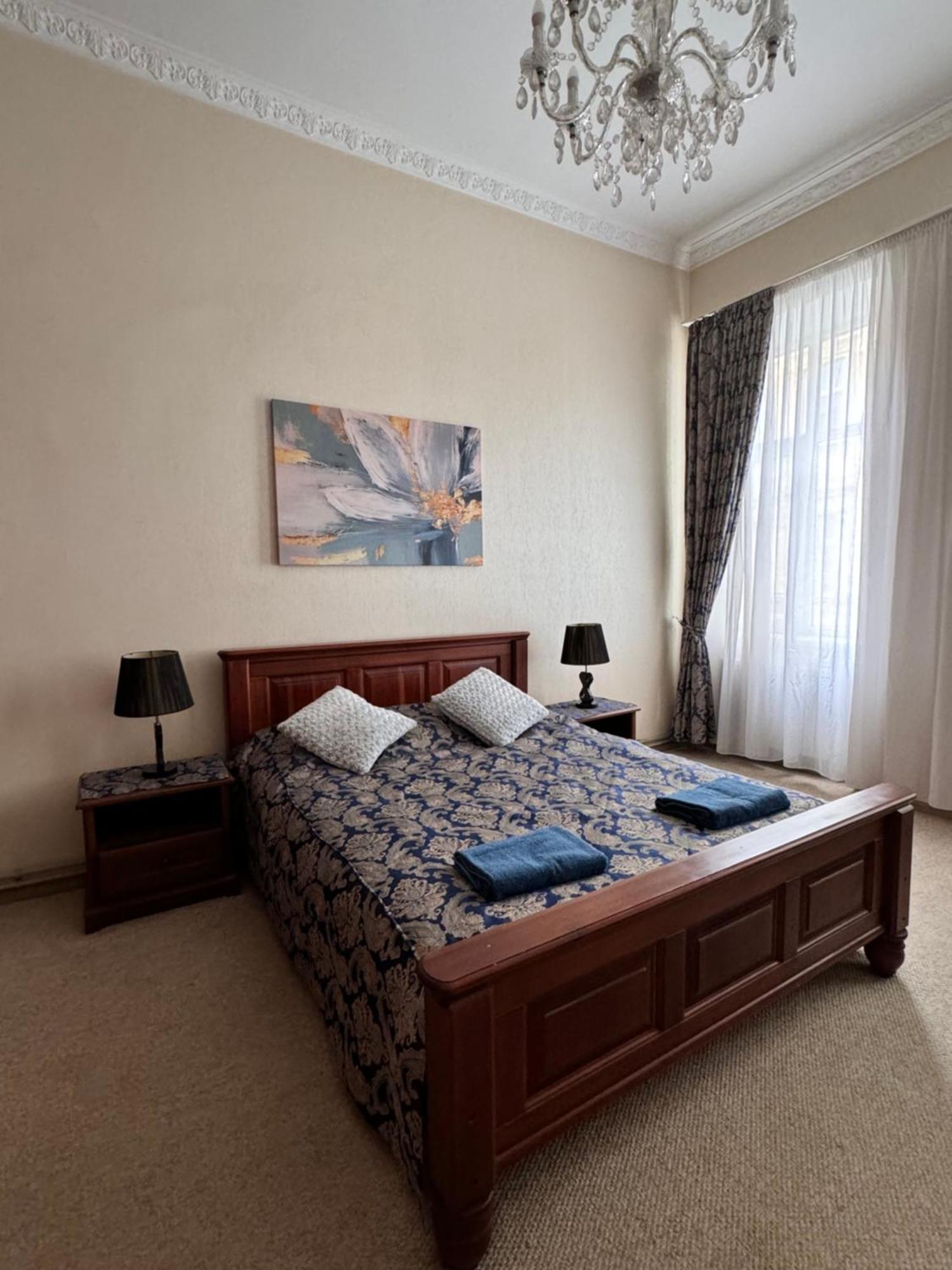 Apartamenty Kulisha 25 Lviv Kültér fotó